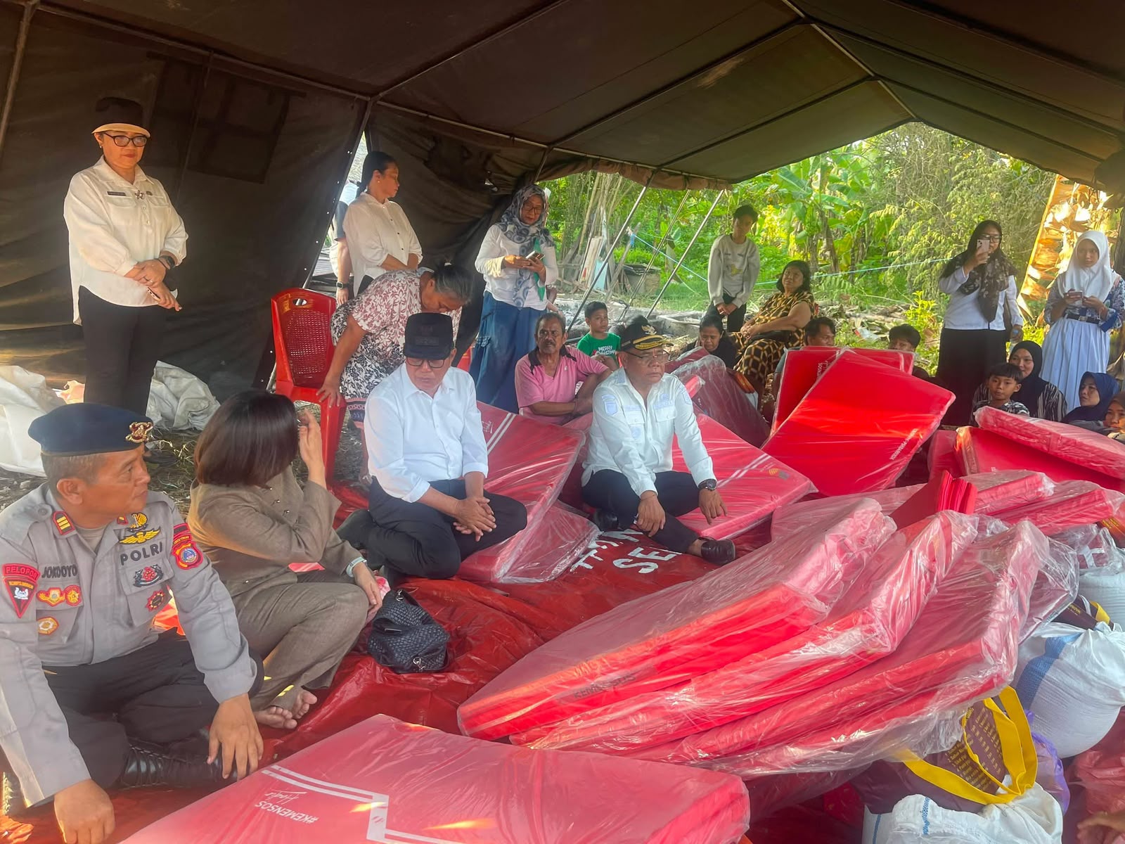 PENYERAHAN BANTUAN KORBAN BENCANA KEBAKARAN RUMAH